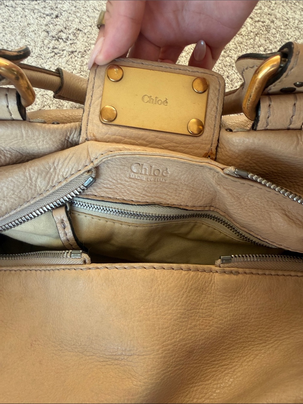 Chloé Beige Leather Shoulder Satchel with Gold Hardware - Picture 4 of 4